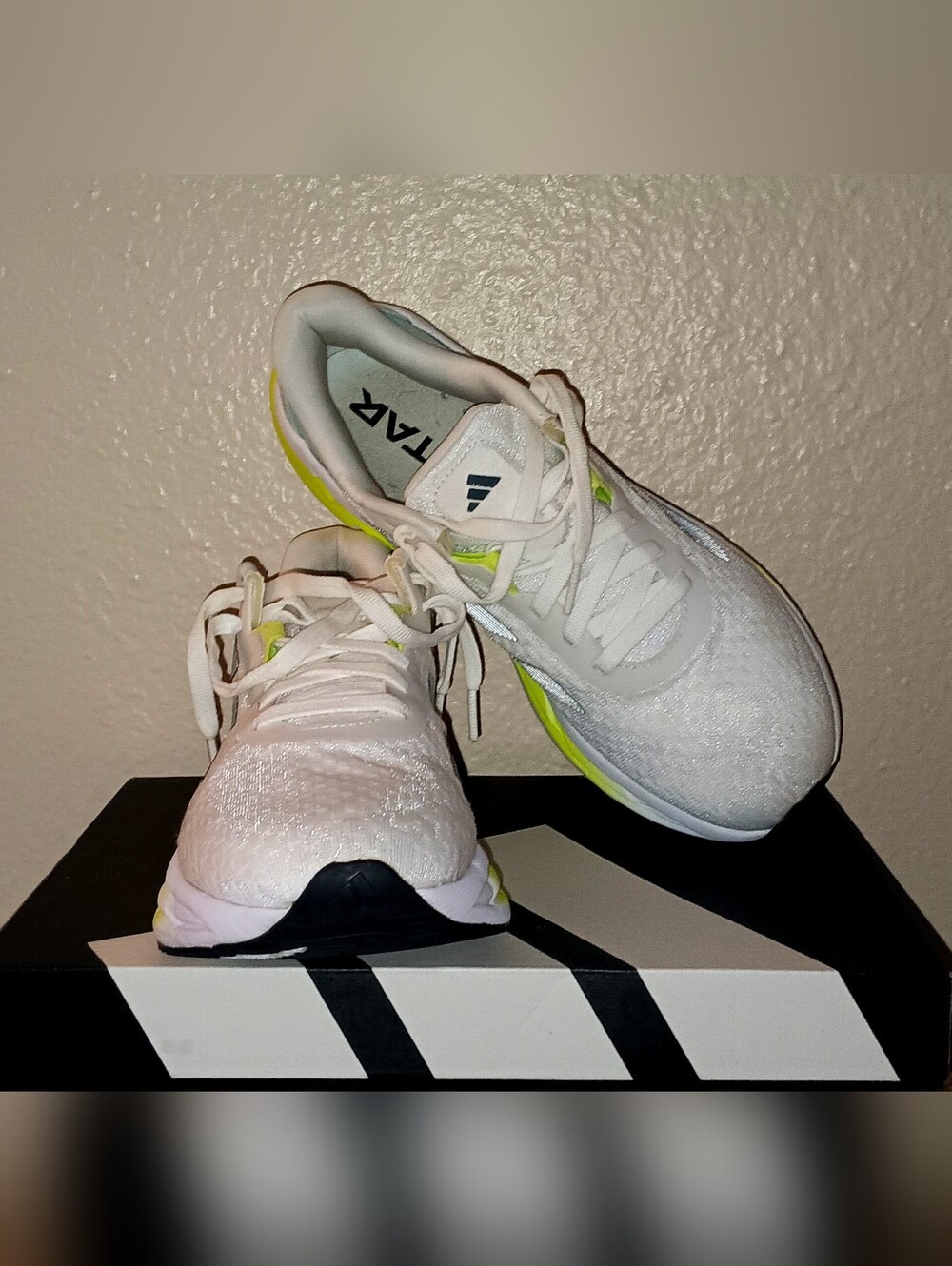 Adidas Adistar 3 Running Shoes with Neon Yellow Accents